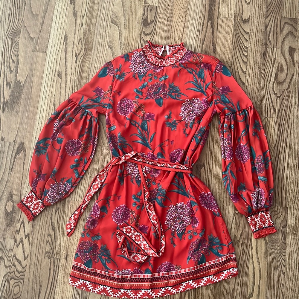 Vici- Flying Tomato Dress Medium.